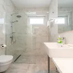 Deluxe Carlotta Apartman