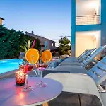 Apartman Deluxe Carlotta Zára