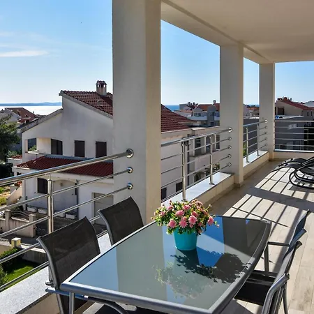 Apartment Deluxe Carlotta