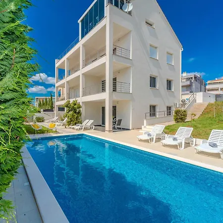 Deluxe Carlotta Apartment Zadar