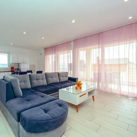 Apartment Deluxe Carlotta Zadar