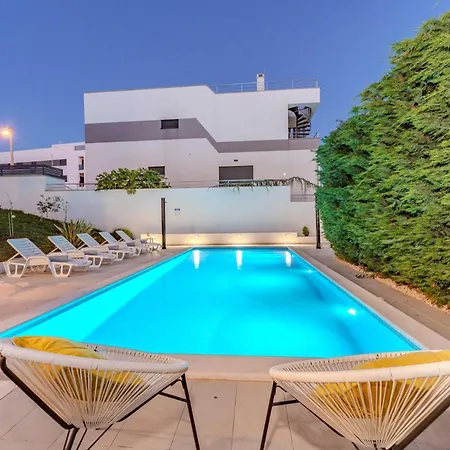 Deluxe Carlotta 公寓 *