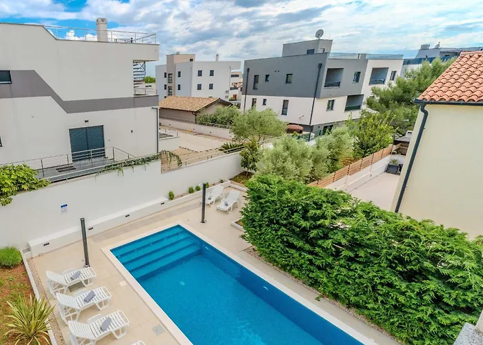 Deluxe Carlotta Apartmán *